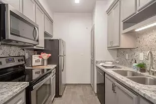 7950 N Stadium Dr, Houston, TX 77030 - Photo 2