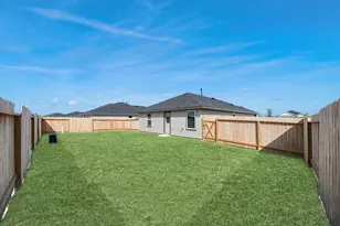 1018 Bluegill Ln, Alvin, TX 77511 - Photo 22