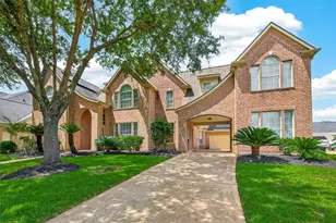 9619 Silver Birch Ct, Missouri City, TX 77459 - Photo 2