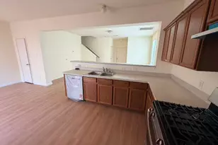 8006 Singing Sonnet Ln, Houston, TX 77072 - Photo 10