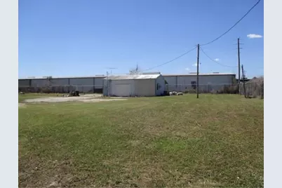 4 County Road 102, Bay City, TX 77414 - Photo 2