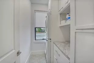 1112 Autrey St, Houston, TX 77006 - Photo 36