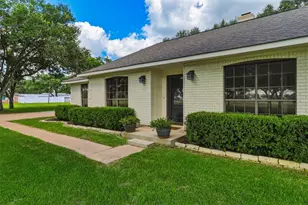 8485 Moravian Dr, Sealy, TX 77474 - Photo 6