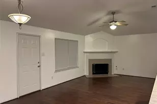 4702 Buescher Ct, Pearland, TX 77584 - Photo 14