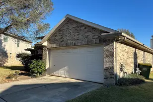 4702 Buescher Ct, Pearland, TX 77584 - Photo 24