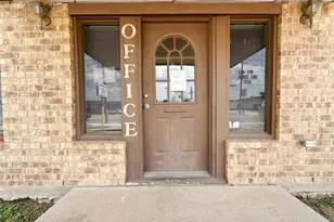 702 N Richmond, Wharton, TX 77488 - Photo 4