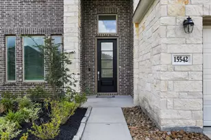 15542 Blue Lake Dr, Mont Belvieu, TX 77523 - Photo 6