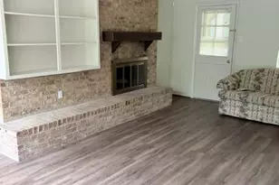 3737 Summer Ln, Huntsville, TX 77340 - Photo 10