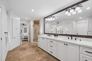 8321 Burkhart Ct, Houston, TX 77055 - Photo 22