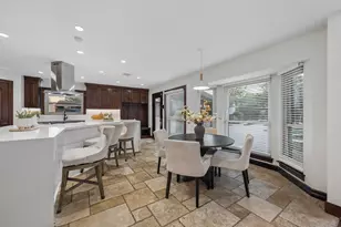 8321 Burkhart Ct, Houston, TX 77055 - Photo 16