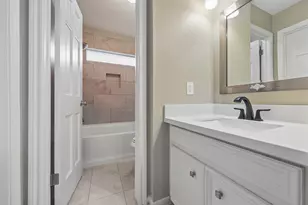 8321 Burkhart Ct, Houston, TX 77055 - Photo 30