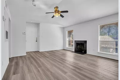 2025 Augusta Drive #304, Houston, TX 77057 - Photo 4