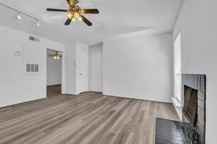 2025 Augusta Dr, Houston, TX 77057 - Photo 6