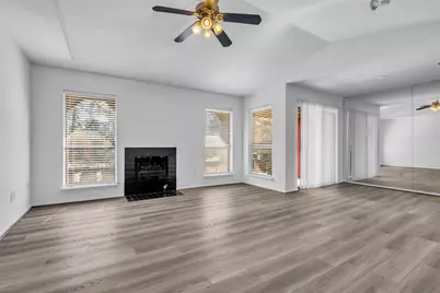 2025 Augusta Drive #304, Houston, TX 77057 - Photo 2