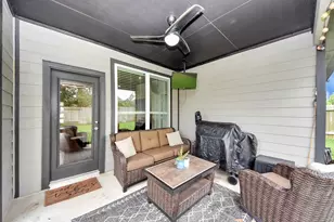 14136 Lake Lodge Dr, Conroe, TX 77384 - Photo 30