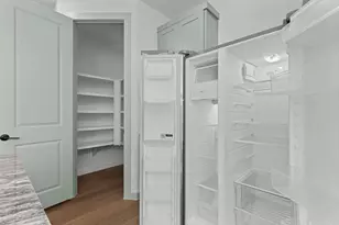 4013 Pear Tree, Pearland, TX 77581 - Photo 8