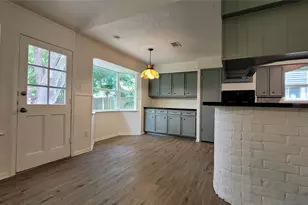 12303 Meadow Berry Dr, Meadows Place, TX 77477 - Photo 10