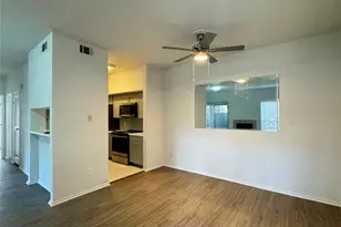6602 Harbor Town Dr, Houston, TX 77036 - Photo 4