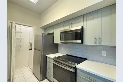 6602 Harbor Town Drive #303, Houston, TX 77036 - Photo 10