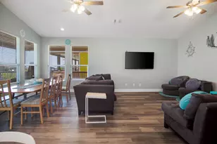 933 Magnolia Ln, Port Bolivar, TX 77650 - Photo 12