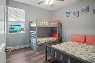 933 Magnolia Ln, Port Bolivar, TX 77650 - Photo 20