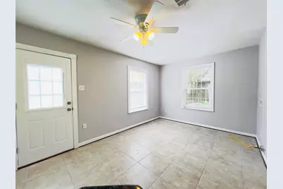 1013 17th Avenue N, Texas City, TX 77590 - Photo 14