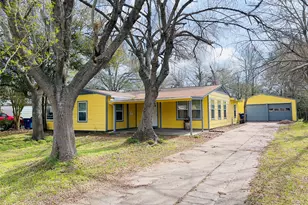 1013 17th Ave N, Texas City, TX 77590 - Photo 2