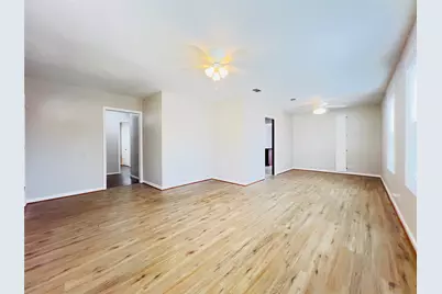 1013 17th Avenue N, Texas City, TX 77590 - Photo 6