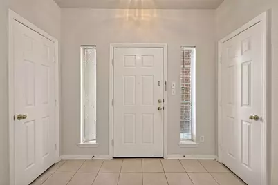 13915 Maleewan Lane, Sugar Land, TX 77498 - Photo 6