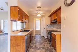 11 Cherry Hill Dr, Coldspring, TX 77331 - Photo 14