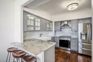 15 Greenway Plz, Houston, TX 77046 - Photo 2