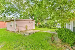 1904 Amy Dr, Baytown, TX 77520 - Photo 30