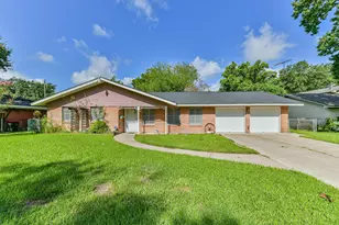 1904 Amy Dr, Baytown, TX 77520 - Photo 1