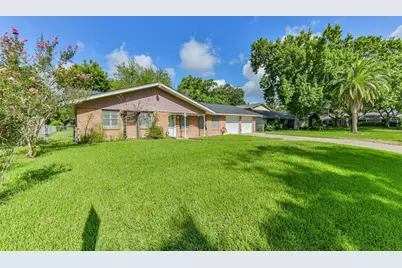 1904 Amy Drive, Baytown, TX 77520 - Photo 2