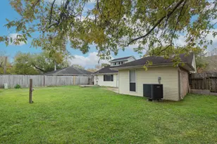 15802 Amapola Dr, Houston, TX 77083 - Photo 34
