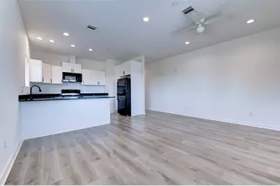 175 W 6th Street #A, Kemah, TX 77565 - Photo 6