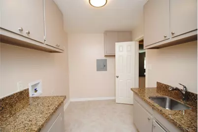 10034 Cedardale Drive, Houston, TX 77055 - Photo 26