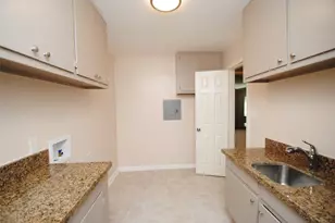 10034 Cedardale Dr, Houston, TX 77055 - Photo 26