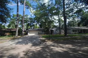 10034 Cedardale Dr, Houston, TX 77055 - Photo 44