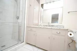 10034 Cedardale Dr, Houston, TX 77055 - Photo 30