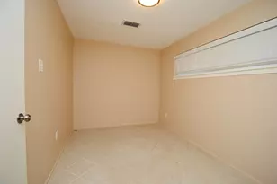 10034 Cedardale Dr, Houston, TX 77055 - Photo 22