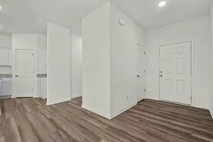 31218 Gayle Prairie Oaks St, Waller, TX 77484 - Photo 6