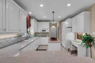 12319 Pebble View Drive, Conroe, TX 77304 - Photo 8