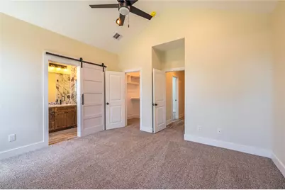 2410 28th Ave N, Texas City, TX 77590 - Photo 12