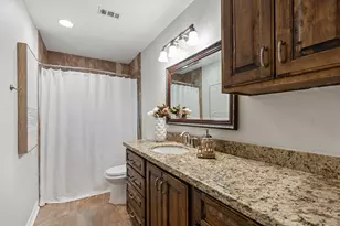 5658 Cartagena St, Houston, TX 77035 - Photo 22