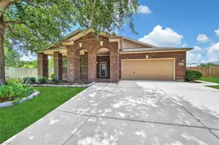 3143 S Royce Cir, Manvel, TX 77578 - Photo 2