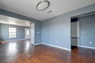 1402 51st St, Galveston, TX 77551 - Photo 14