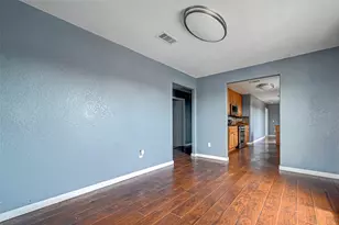 1402 51st St, Galveston, TX 77551 - Photo 12