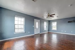 1402 51st St, Galveston, TX 77551 - Photo 10