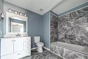 1402 51st St, Galveston, TX 77551 - Photo 32